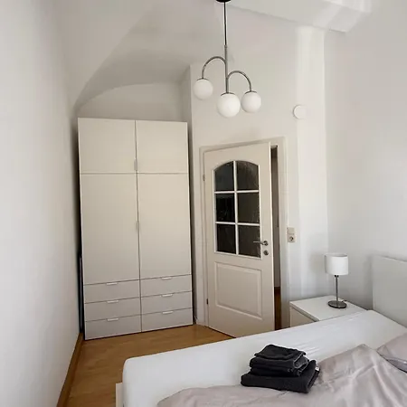 Yellow House - 1 Appartement