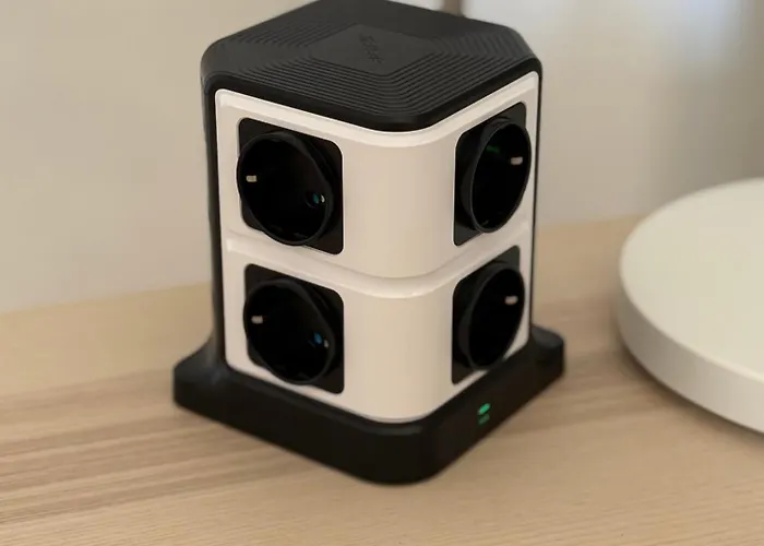 Yellow House - 1 * Steyr