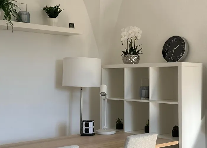 Daire Yellow House - 1 *